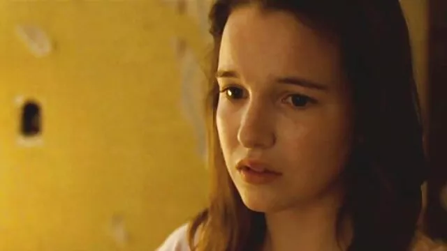 Baisé un bébé mince video film porno gratuit dans toutes les fissures