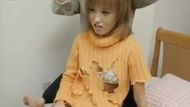 Trio avec une jeune nympho film porno espagnol gratuit