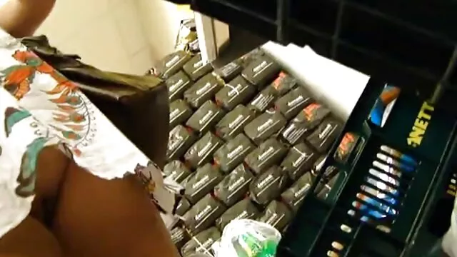 Grosse cellulite cul poussin séduit film porno complet streaming gratuit mec