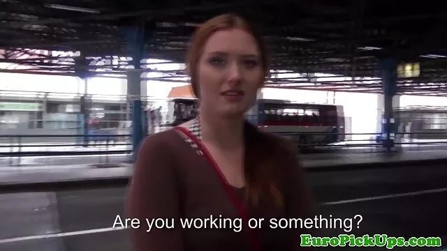 Caméra cachée filmé le sexe de deux médecins en chaleur rocco film x et d'une infirmière