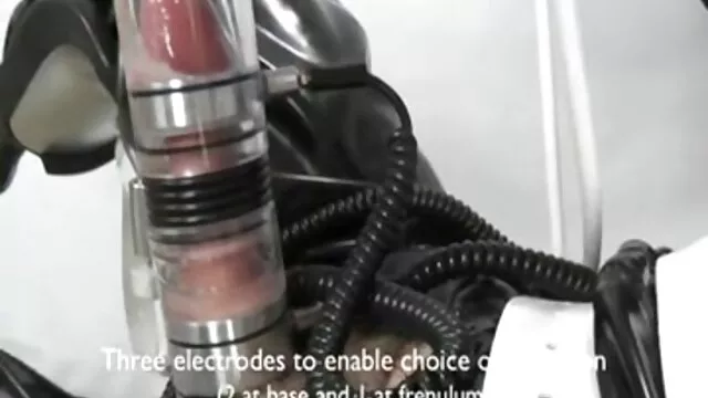 Une femme aimante xxx film porno gratuit triche à la fois avec une foule d'hommes