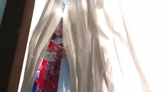 Un film x soeur soldat baise une brune bien roulée la nuit