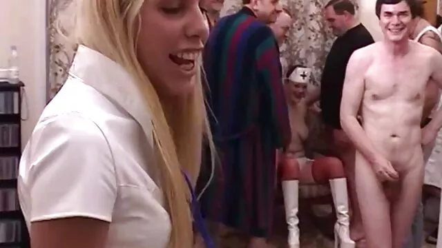 Le mari regarde la triche de sa femme et sexe film xx est excité