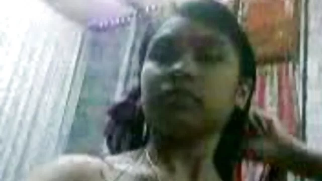 Infirmière aux gros seins film de sex x en latex donne une pipe cool