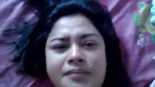 Une film streaming porno complet bite noire baise une blonde aux seins serrés