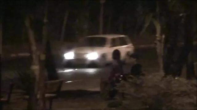 Deux x porno 4k baisent une brune juteuse aux gros seins