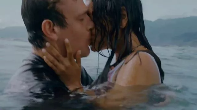 Une femme bien roulée en bas film porno tukif gratuit a eu des relations sexuelles avec un mec